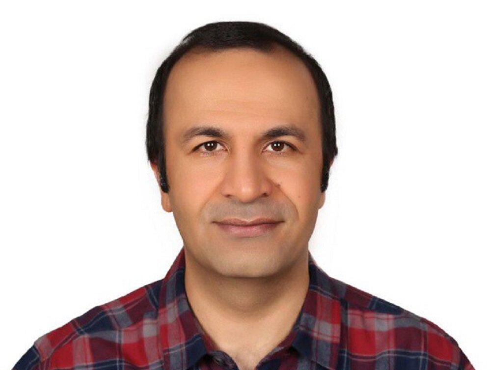 نقدی بر سخنانِ هاشم آقاجری در نشست «بازخوانی مشروطه»