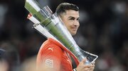 ببینید | رونالدو بعد از برد، با جام هم رقصید؛ جشن قهرمانی در اتوبوس ادامه داشت