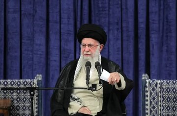 اولین تصویر از دیدار نمایندگان مجلس شورای اسلامی با رهبر معظم انقلاب