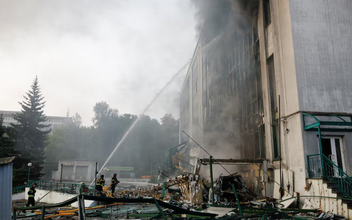 بزرگترین و بیسابقهترین حمله روسیه به اوکراین؛کییف زیر آتش رفت/رویترز:شب سخت اوکراین؛زایشگاه هدف گرفته شد/سیانان:ویدئوها تکاندهنده هستند/تصاویر