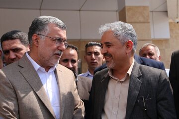 بازدید  وزیر بهداشت، درمان و آموزش پزشکی در بدو ورود به استان ایلام از بیمارستان رازی