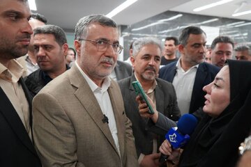 بازدید  وزیر بهداشت، درمان و آموزش پزشکی در بدو ورود به استان ایلام از بیمارستان رازی