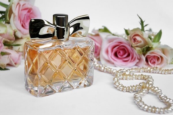 قبل از خرید تفاوت عطر و ادکلن رو بدون