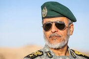 عکس | تصویر جالب و تازه منتشر شده از امیر سیاری در شهریور سال ۱۳۵۷