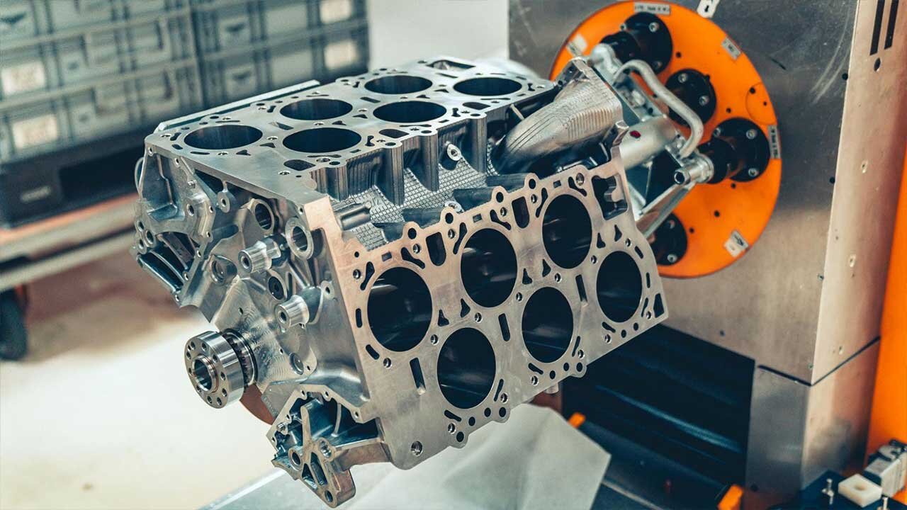 مقایسه موتورهای V۱۲ و W۱۲ / کدام موتور بهتر است؟ /عکس