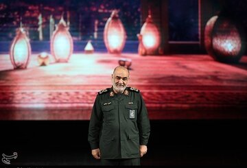 مروری بر کارنامه و زندگی سردار شهید حسین سلامی/ از حضور در جبهه در دوران دفاع مقدس تا شهادت در کسوت فرماندهی کل سپاه