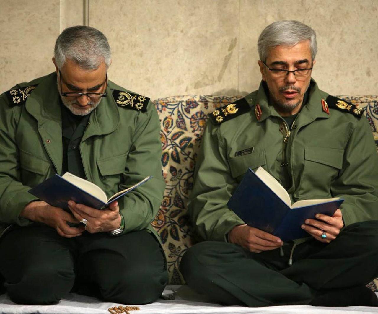 عکس | قابی متفاوت از پسردار باقری و شهید قاسم سلیمانی