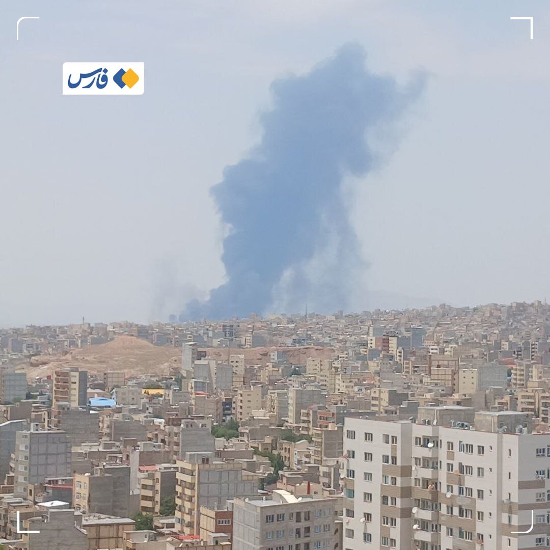 تصویری از دود در آسمان تبریز پس از حمله ظهر امروز اسرائیل به تبریز
