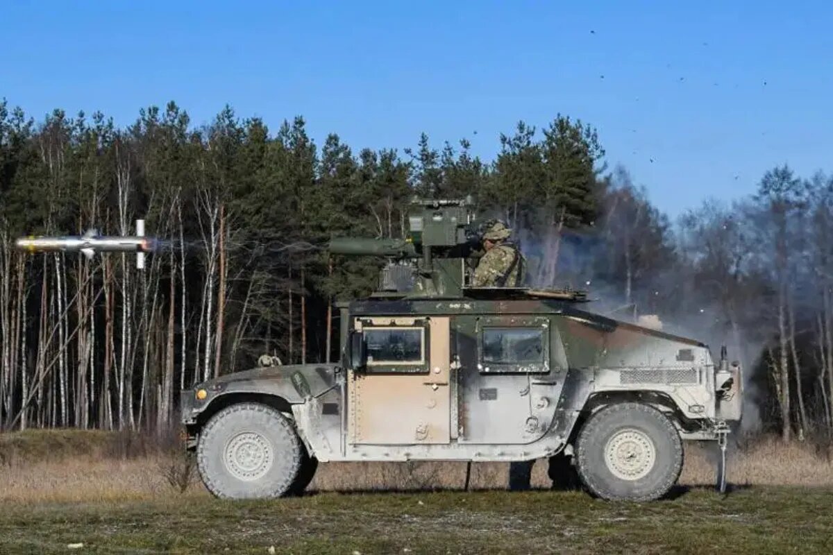 علت استفاده از سیم در انتهای این موشک چیست؟