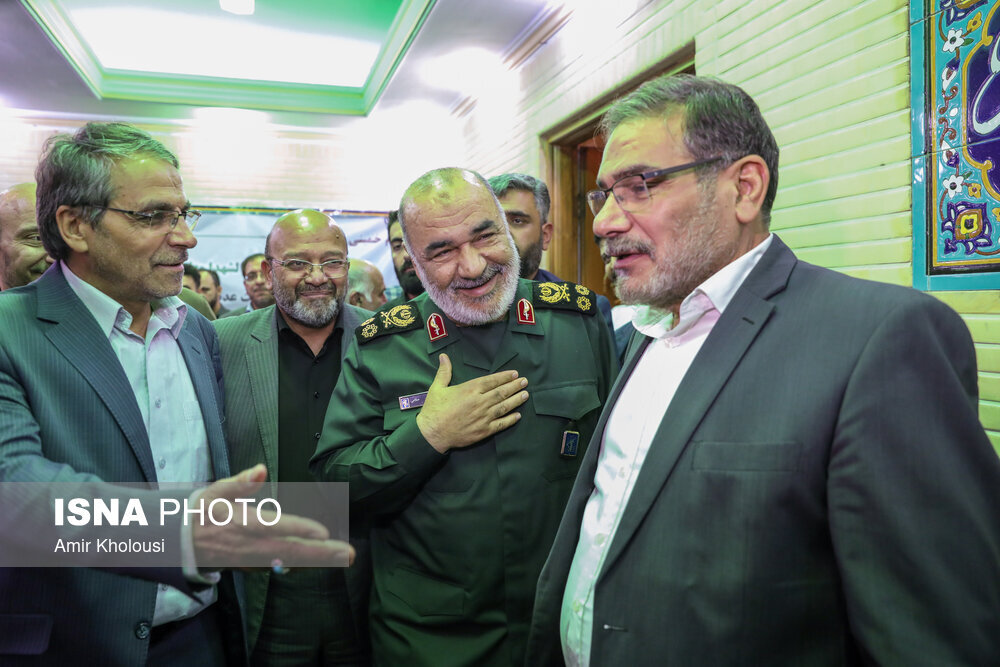 تصاویری از سرداران شهید حاجی زاده و باقری در کنار پزشکیان/ شمخانی و سردار قاآنی دوشادوش فرماندهان شهید سپاه