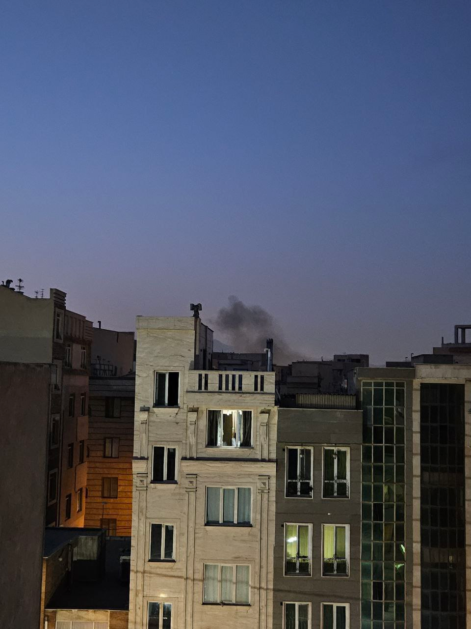 شنیده شدن صدای انفجار در خیابان پیروزی+ تصاویر