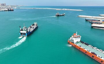 تردد مسافران و گردشگران  از مسیر دریایی کیش به چارک