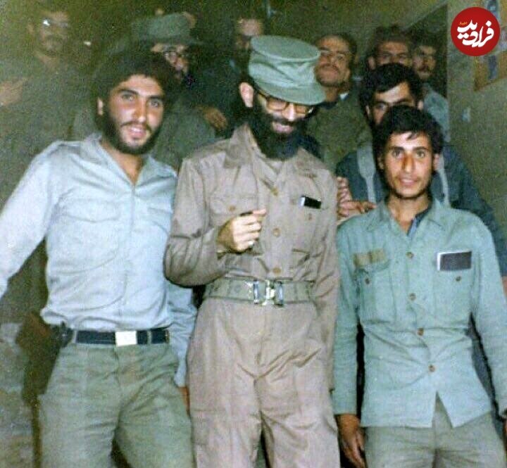 عکس/ رهبر انقلاب با یونیفورم ارتش در جبهه، دهه شصت