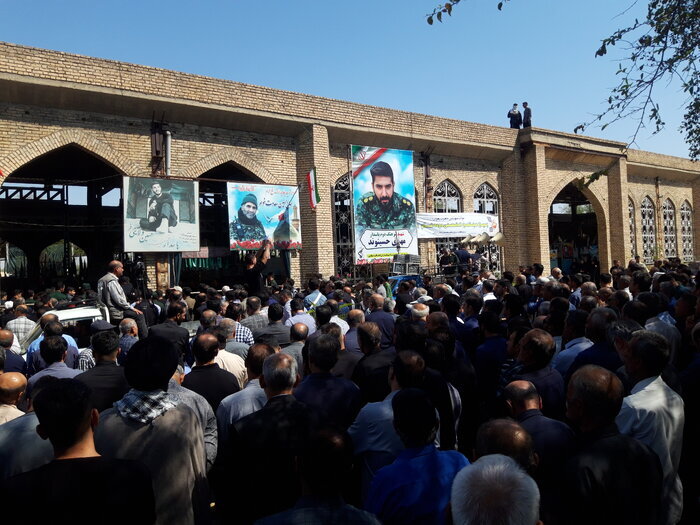 تصاویری از تشییع پیکر شهید «مهدی حسینوند» در دزفول