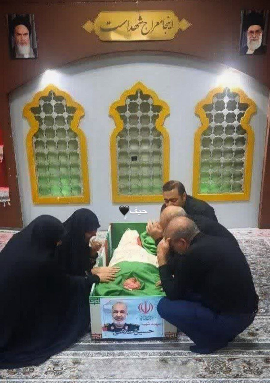 تصویری از پیکر شهید سلامی در معراج شهدا