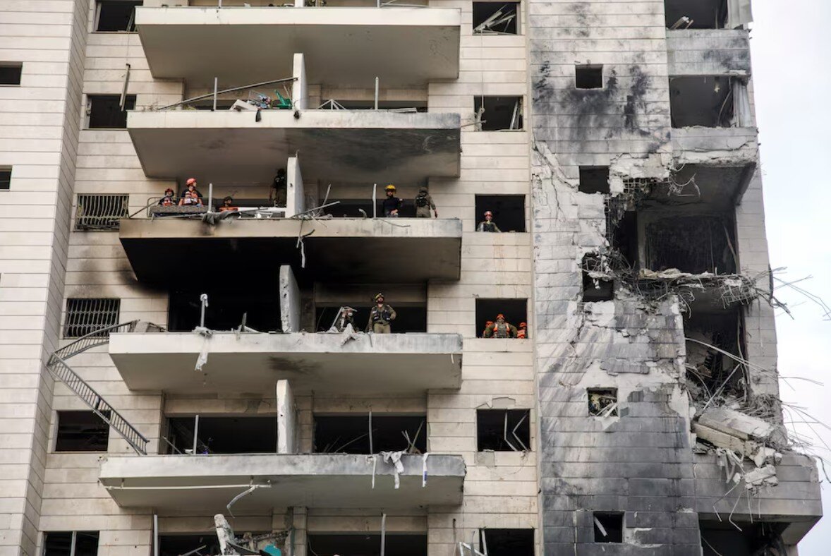 اسرائیل خواب این روزها را هم نمیدید؛تصاویری از میزان خسارت موشکهای ایران به تلآویو و حیفا