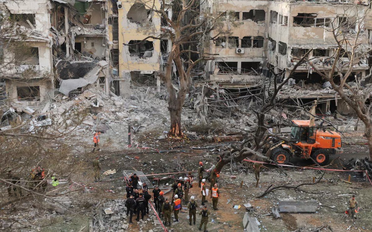 اسرائیل خواب این روزها را هم نمیدید؛تصاویری از میزان خسارت موشکهای ایران به تلآویو و حیفا