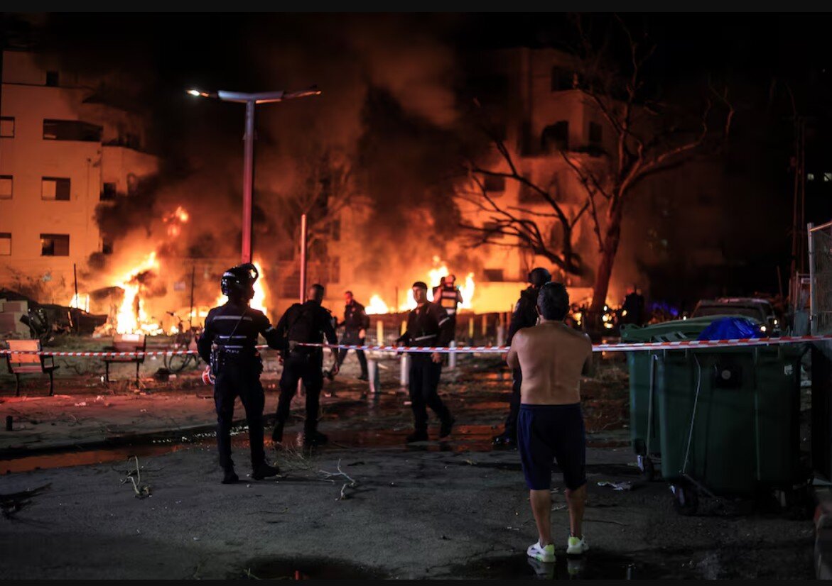 اسرائیل خواب این روزها را هم نمیدید؛تصاویری از میزان خسارت موشکهای ایران به تلآویو و حیفا