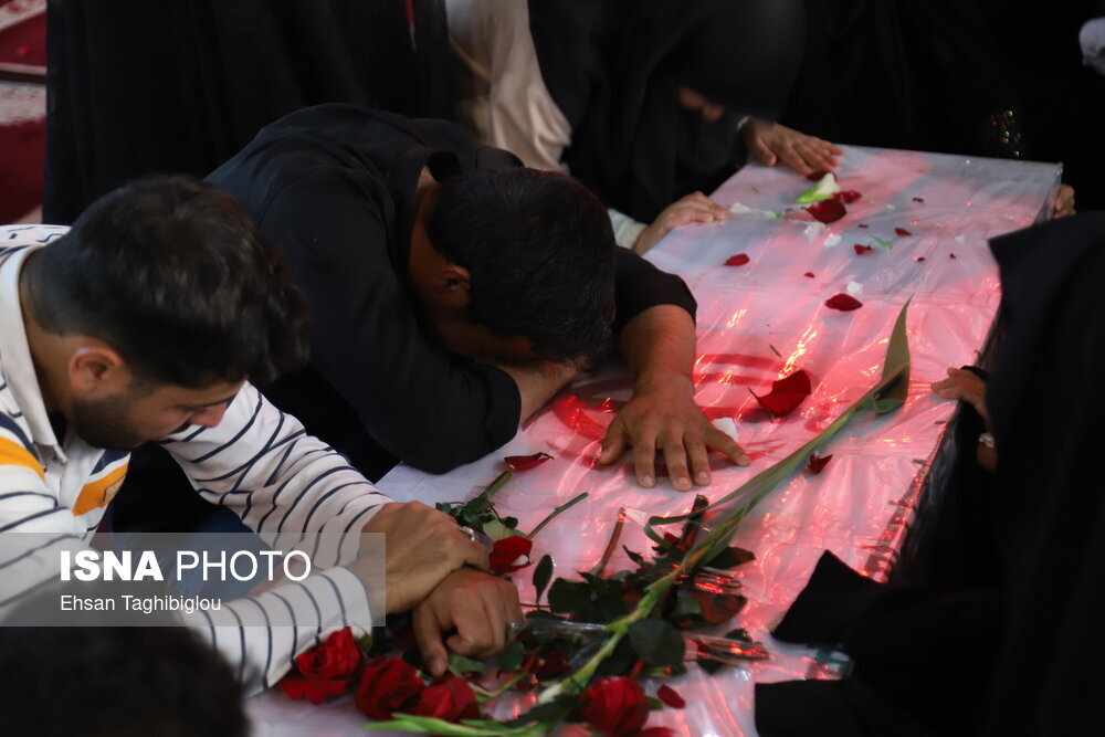 تصاویری از وداع مردم با شهدای حمله رژیم صهیونیستی به ایران