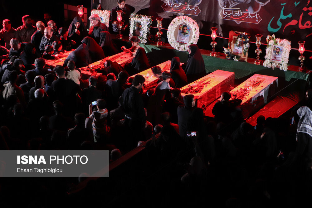 تصاویری از وداع مردم با شهدای حمله رژیم صهیونیستی به ایران