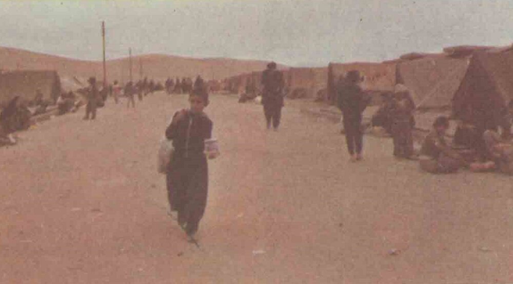 دیداری از یک اردوگاه آوارگان جنگی و گفتوگو با جنگزدگان