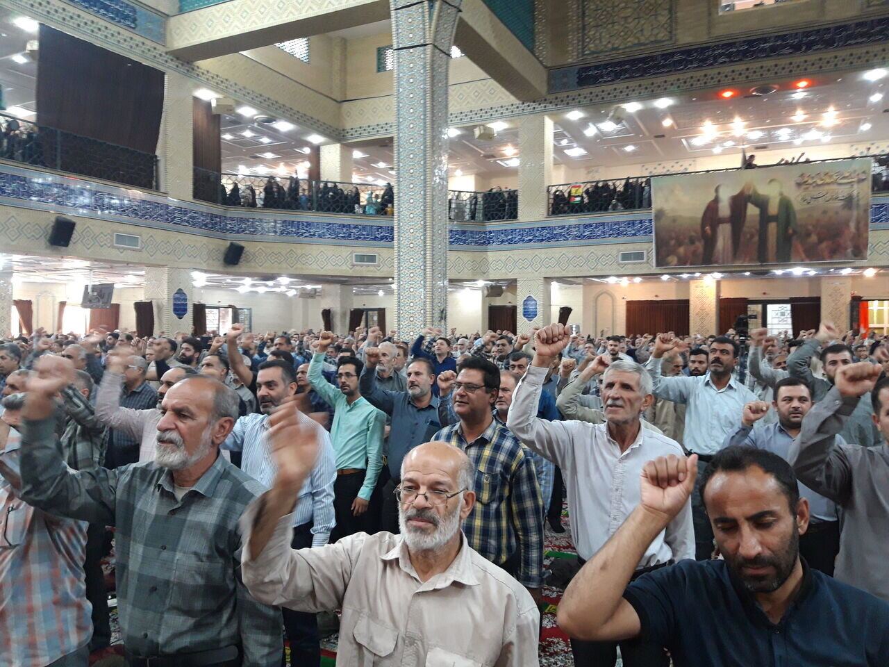 راهپیمایی در گرمای 50 درجه / خائنان داخلی را در ملأ عام اعدام کنید