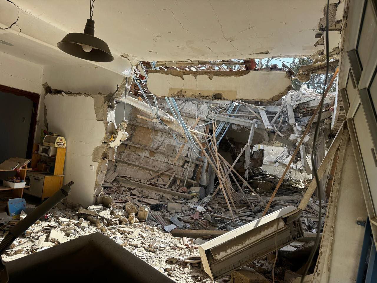 اولین تصاویر از خسارت موشکهای ایران به اسرائیل