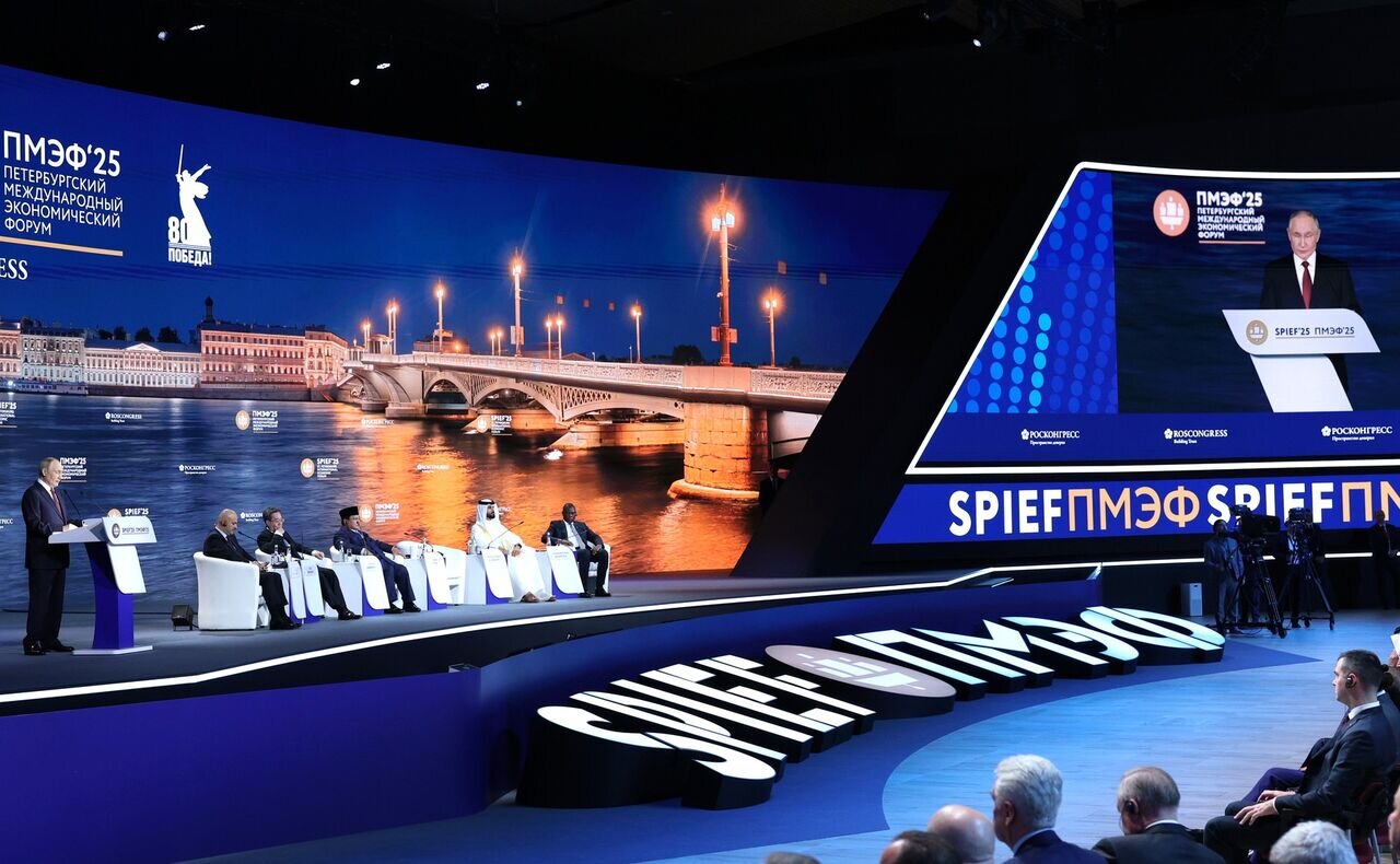 حمایت پوتین از حقوق هستهای ایران/من بسیار دوست دارم ایده های ما برای حل مناقشه ایران و اسرائیل اجرایی شوند/اسرائیل امروز تقریبا یک کشور روسی زبان است