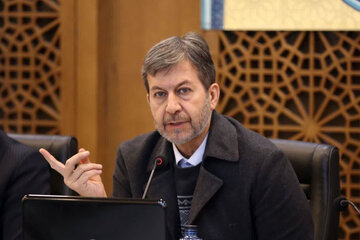 ببینید/جلسه استاندار اصفهان با احزاب سیاسی استان: «آوینی» زمانه خود باشید ببینید/جلسه استاندار اصفهان با احزاب سیاسی استان: «آوینی» زمانه خود باشید