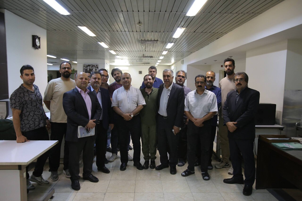 بازدید سرزده معاون رسانهای وزیر ارشاد از ایسنا