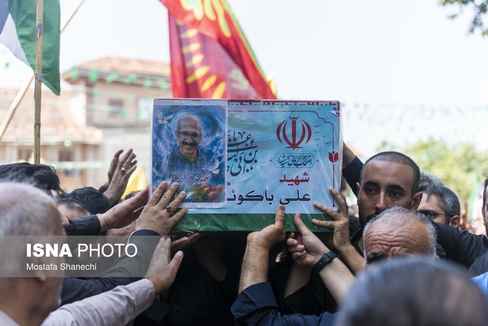 یاسمین باکوئی؛ شهید دانشجوی دانشگاه شریف به روایت استاد راهنمایاش/ «لبخند ملایم، امضای چهره او بود»