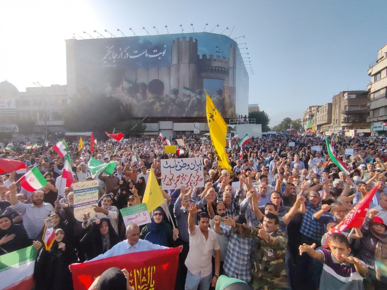 تصاویری از تجمع دانشجویی در واکنش به تجاوز آمریکا