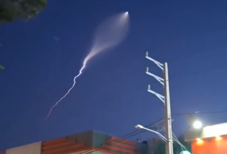 پدیده «دم ماهی» در آسمان ایران، چه بود؟