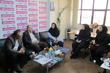 دیدار مدیرکل فرهنگ و ارشاد قزوین از دفتر خبرگزاری خبرآنلاین در استان