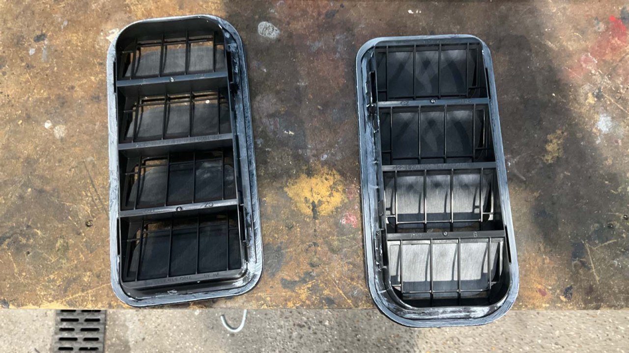 چرا برخی خودروها پشت سپر عقب خروجی هوا دارند؟