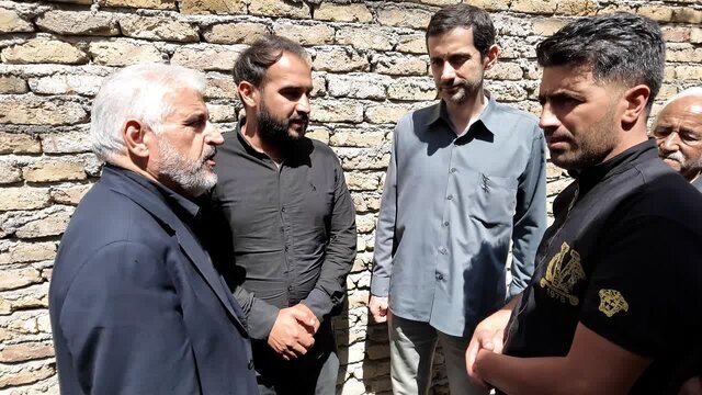 دیدار یوسف پزشکیان با خانواده شهدای حمله اسرائیل در تبریز+ تصاویر