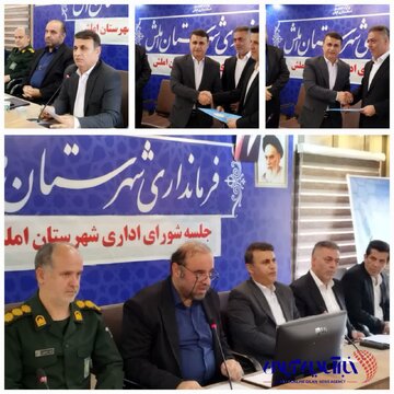 پیروی از منویات رهبری قطب‌ نمای مسیر دولت است