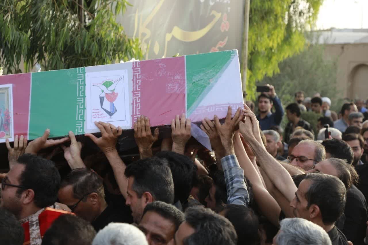 گزارش تصویری/ مراسم تشییع پیکر شهید والامقام حسین کمالی اردکانی گزارش تصویری/ مراسم تشییع پیکر شهید والامقام حسین کمالی اردکانی