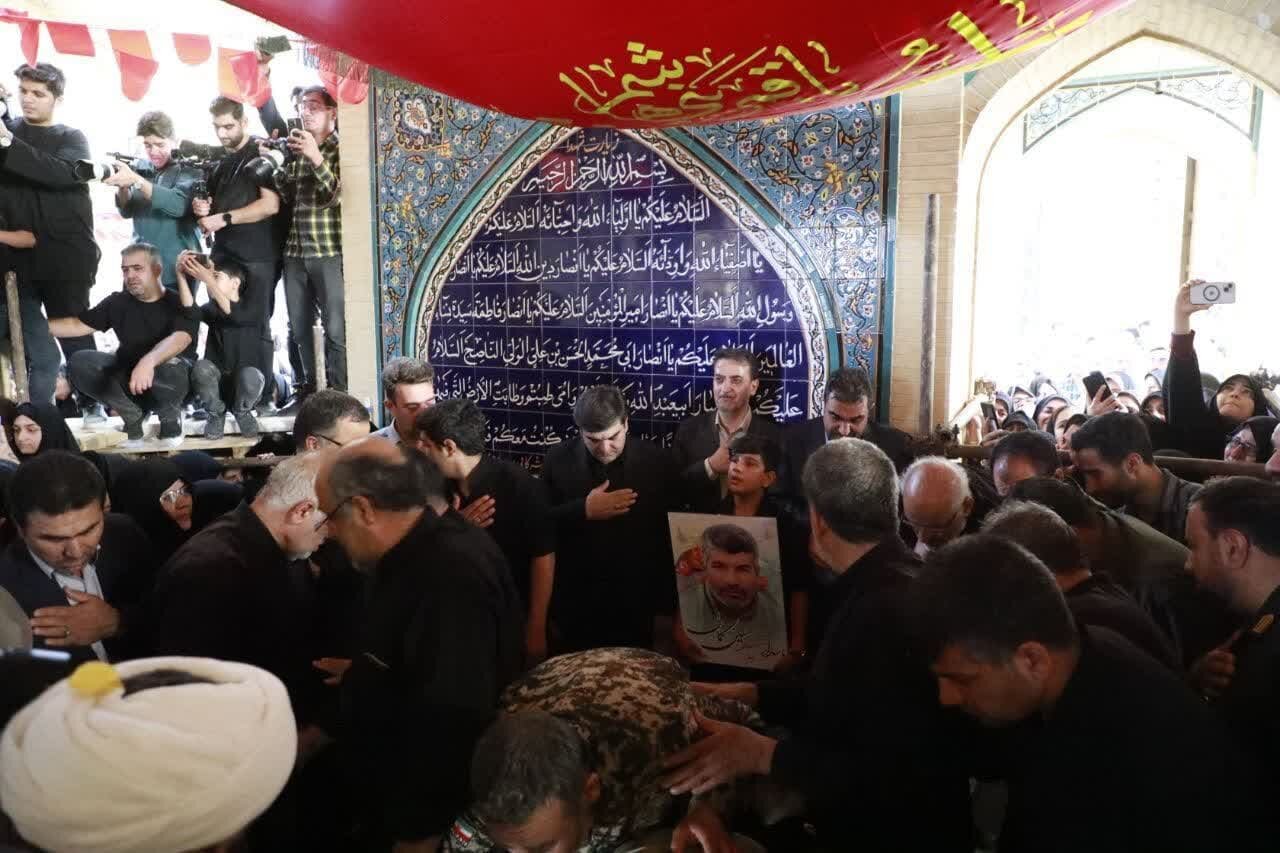 گزارش تصویری/ مراسم تشییع پیکر شهید والامقام حسین کمالی اردکانی گزارش تصویری/ مراسم تشییع پیکر شهید والامقام حسین کمالی اردکانی
