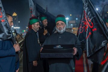 مراسم تعویض پرچم حرم حضرت ابوالفضل العباس علیه السلام