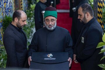 مراسم تعویض پرچم حرم حضرت ابوالفضل العباس علیه السلام