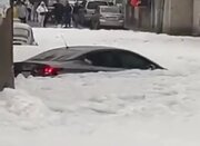 ببینید | تجمع حجم عجیب کف در خیابان های نائو کالپان مکزیک