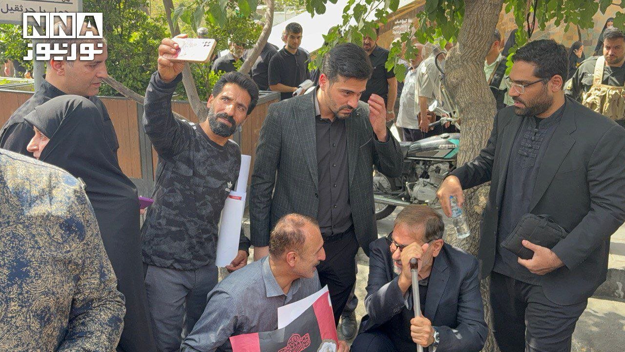 تصاویر دیگری از شمخانی در مراسم تشییع شهدای اقتدار