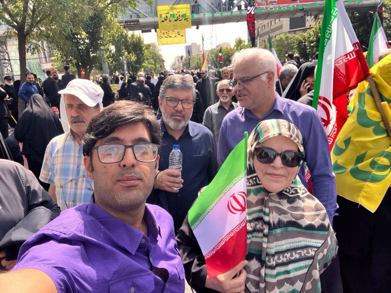 تصویری از حضور آذر منصوری در مراسم تشییع شهدای حمله اسرائیل