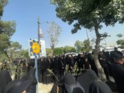 ببینید | پیکر مطهر سردار حاجی زاده وارد قطعه مدافعان حرم شد