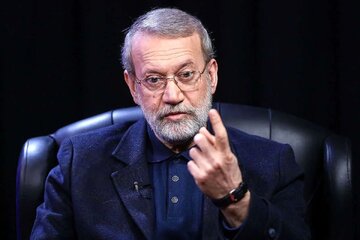 لاریجانی: ترامپ دلال ها را فرستاد و گفت زودتر آتش بس شود / دشمن خسارت زیادی به ما زد اما خسارت هم زیاد خورد