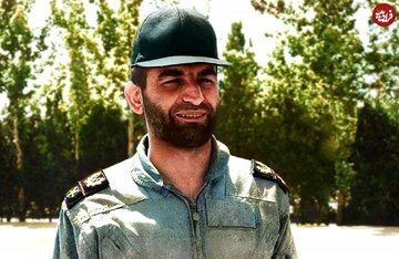 عکس | استایل شهید عباس بابایی در یک مهمانی خانوادگی در دهه ۵۰ عکس | استایل شهید عباس بابایی در یک مهمانی خانوادگی در دهه ۵۰