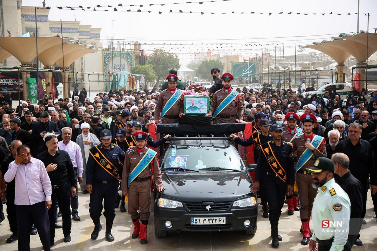 تشییع دادستان شهید در قم + تصاویر