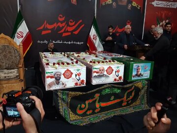 مراسم وداع با شهیدان اقتدار در دزفول برگزار شد / لاریجانی: در این نبرد اخیر، دشمن به هیچیک از اهداف خود علیه ایران دست نیافت