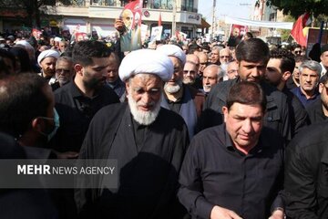 تصاویری از حضور علی لاریجانی و مخبر در مراسم تشییع سردار غلامعلی رشید